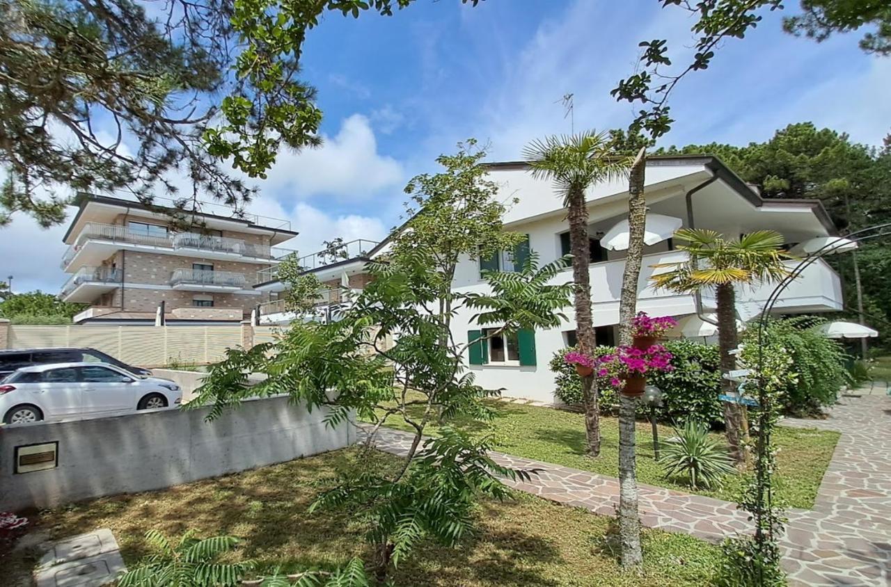 Villa Barbara Fra I Pini Lignano Sabbiadoro Zewnętrze zdjęcie
